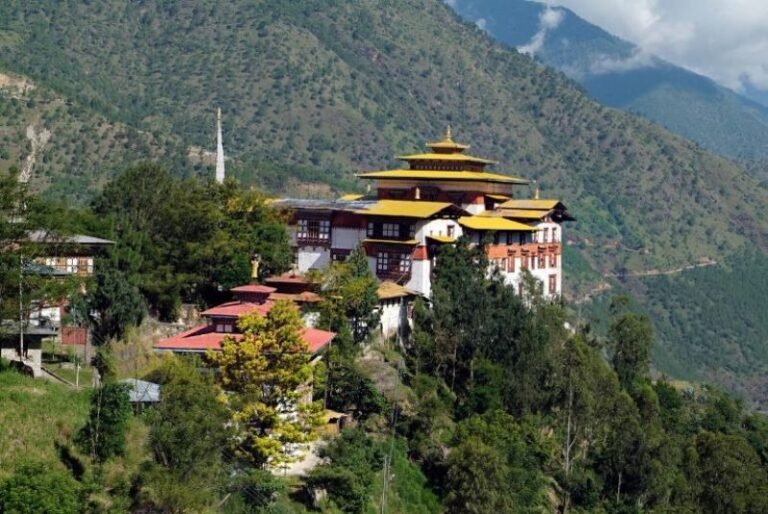 Bhutan’s Royal Family Marks Sacred Milestones for Gelephu Mindfulness City with 16,000 Volunteers