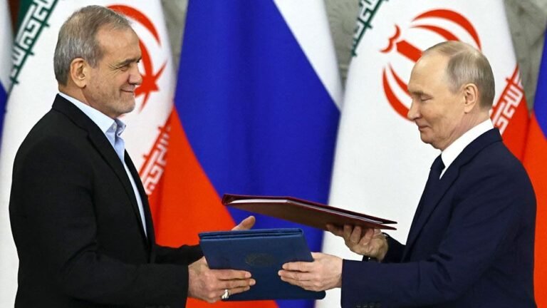 Iran Conflict Triggers Global Economic Divide, Russia Emerges Key Beneficiary