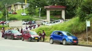 Thimphu Commuters Seek Safer, Better Bus Stops