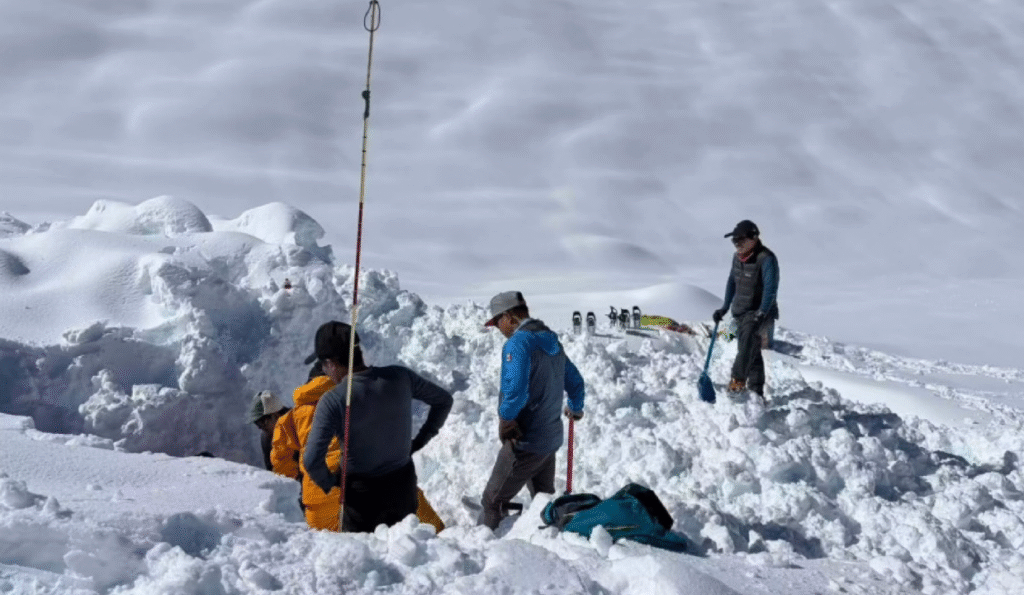2 More Bodies Recovered From Nepal Avalanche, 12 Still Missing